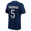 10117 PACK PSG DOMICILE MARQUINHOS. ENSEMBLE ADULTE MAILLOT ET SHORT 2022 2023